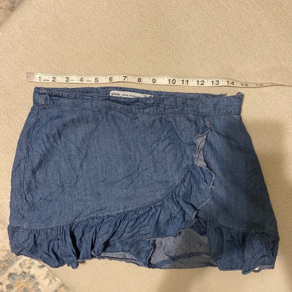 Lefties Blue Ruffled Mini Skirt size small - Picture 3 of 8